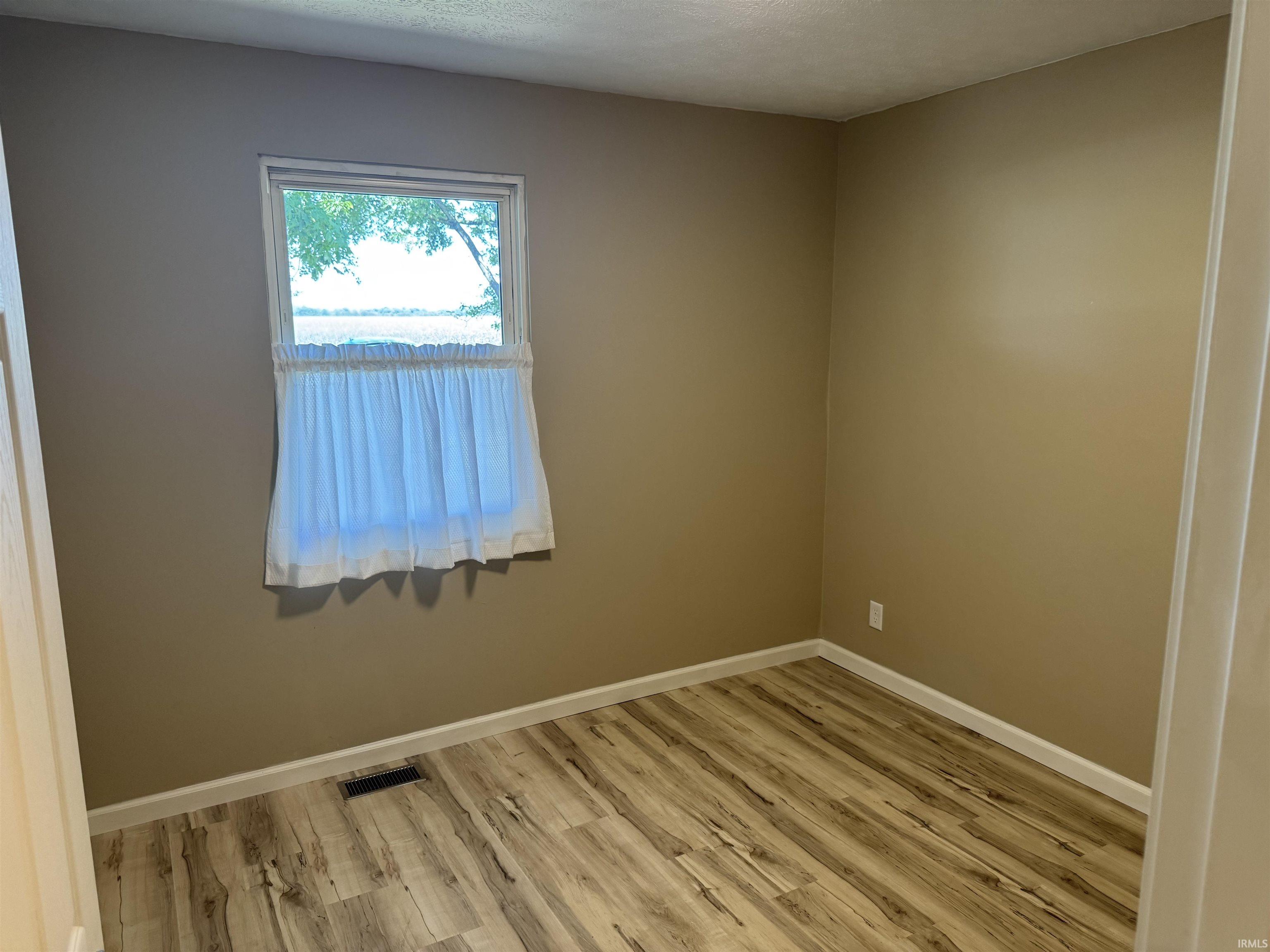 9871 South Evans Road Brookston, IN 47923 - Photo 13 of 38