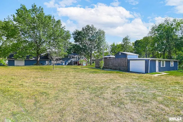 $291,000 | 15325 North River Beach Drive, Chillicothe, IL 61523