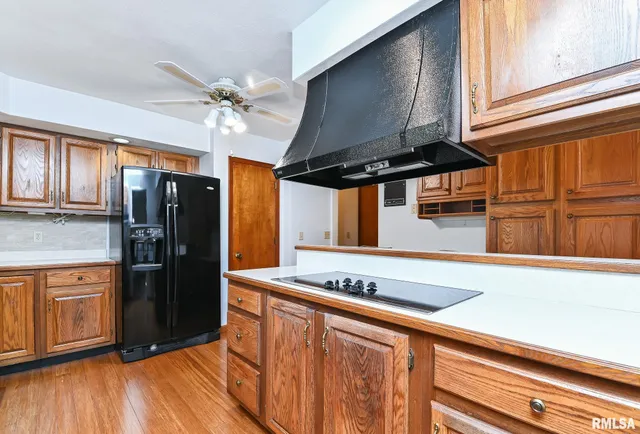 $291,000 | 15325 North River Beach Drive, Chillicothe, IL 61523