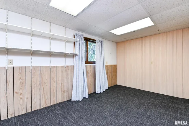 $291,000 | 15325 North River Beach Drive, Chillicothe, IL 61523