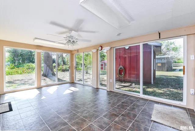 $291,000 | 15325 North River Beach Drive, Chillicothe, IL 61523