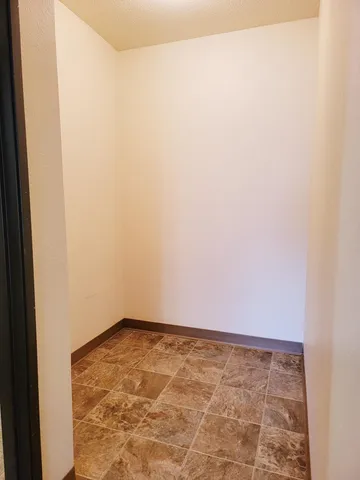 $724 | 528 North Grant Street, Unit 206, Blue Earth, MN 56013