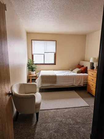 $724 | 528 North Grant Street, Unit 206, Blue Earth, MN 56013