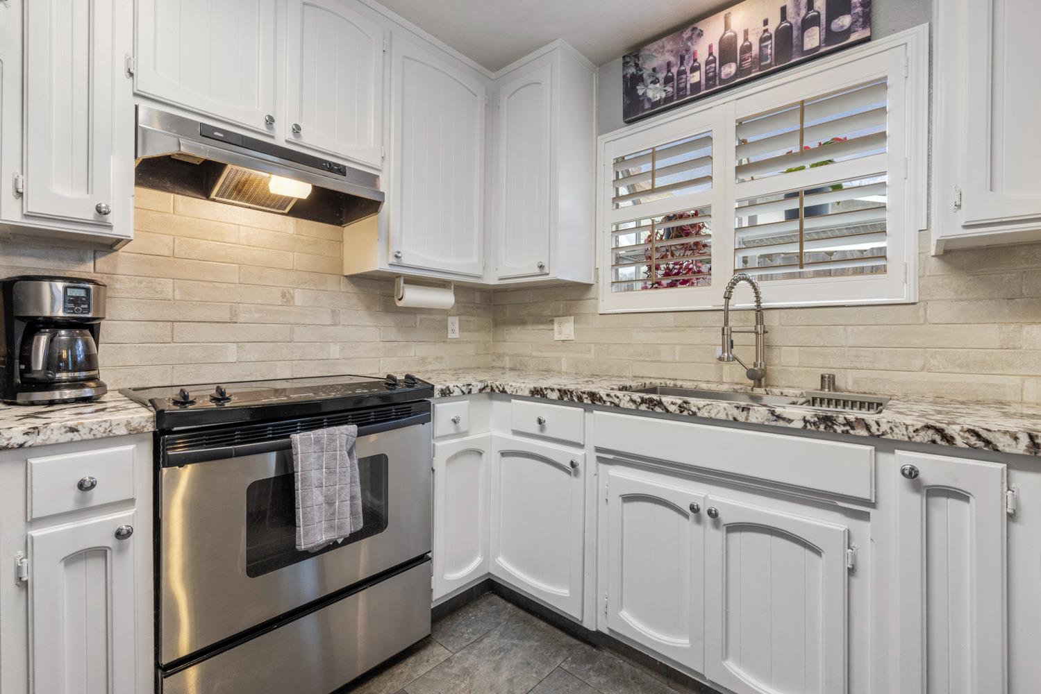 3809 Meadowview Court Modesto, CA 95355 - Photo 13 of 41