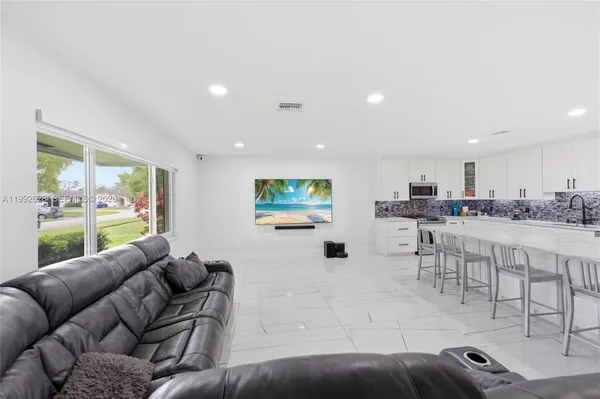 $5,500 | 12002 Northwest 27th Drive, Unit 12002, Coral Springs, FL 33065