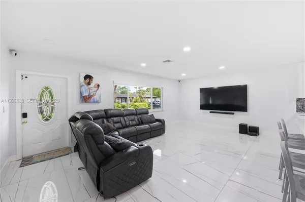 $5,500 | 12002 Northwest 27th Drive, Unit 12002, Coral Springs, FL 33065