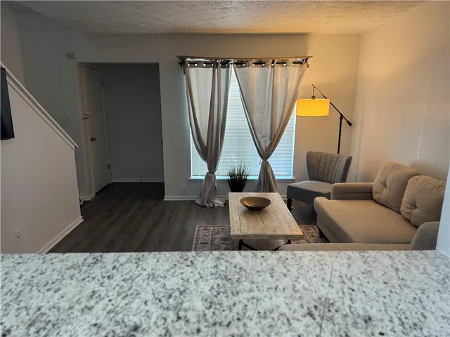 $1,600 | 6810 Glenridge Drive, Unit E, Atlanta, GA 30328