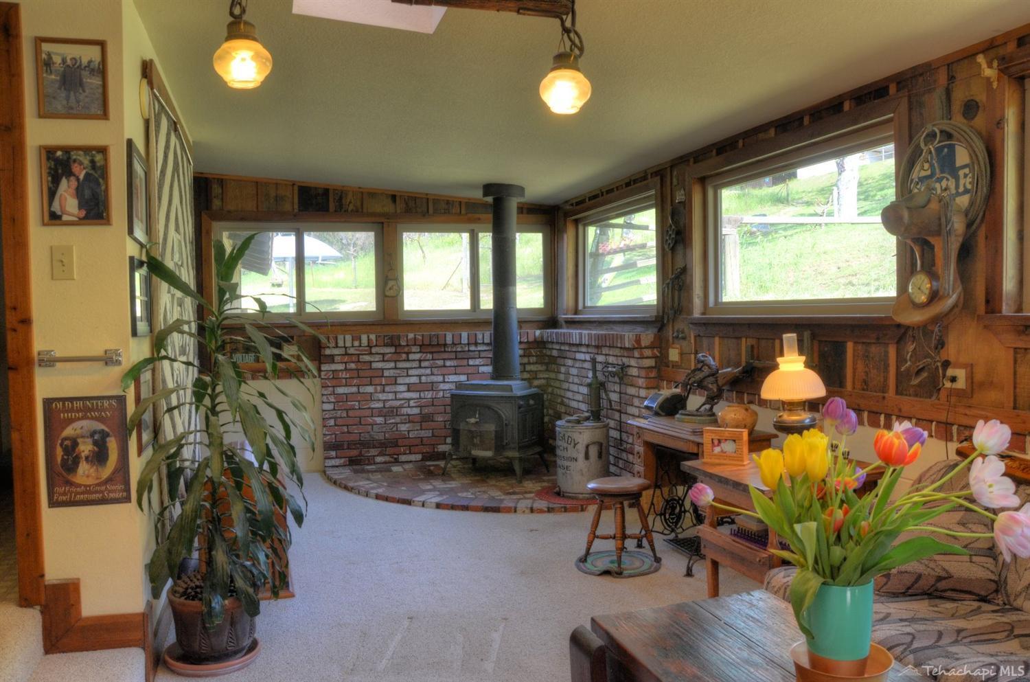 29960 Jack Springs Road Tehachapi, CA 93561 - Photo 28 of 40 Gallery Image 28