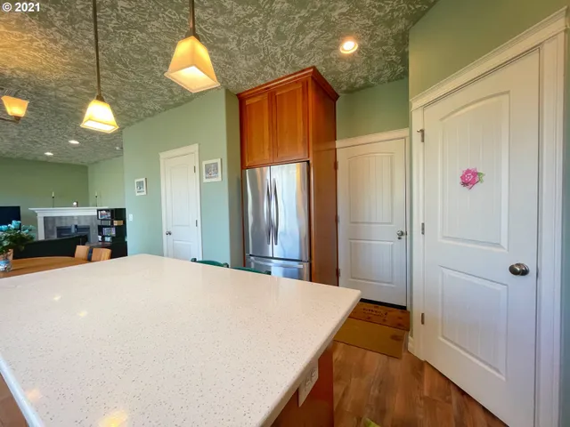 a very nice looking bathroom with a large mirror