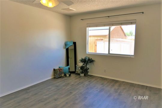 400 Christopher Court Ridgecrest, CA 93555 - Photo 17 of 29
