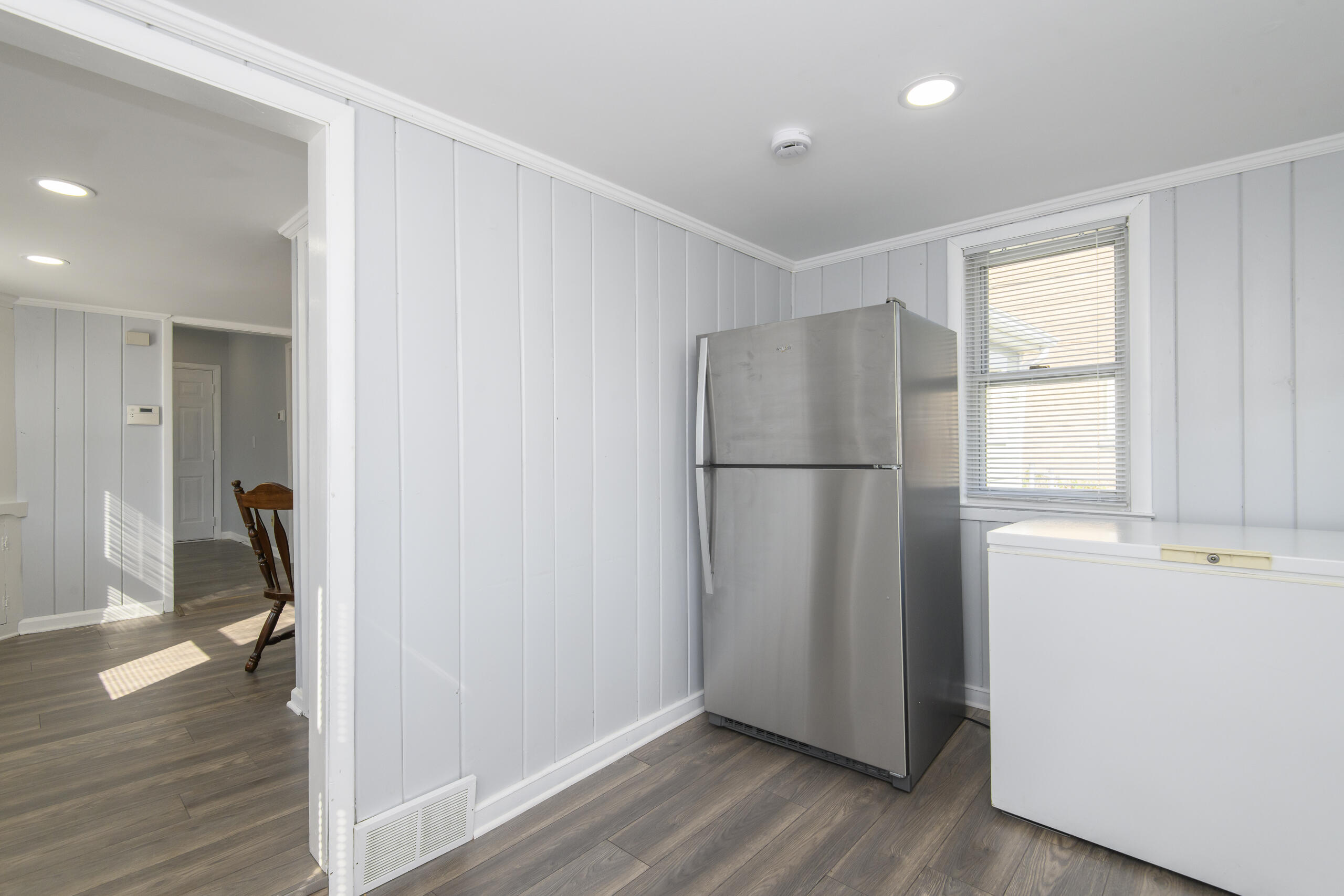 5228 North 64th Street Milwaukee, WI 53218 - Photo 15 of 36 Den/Kitchen