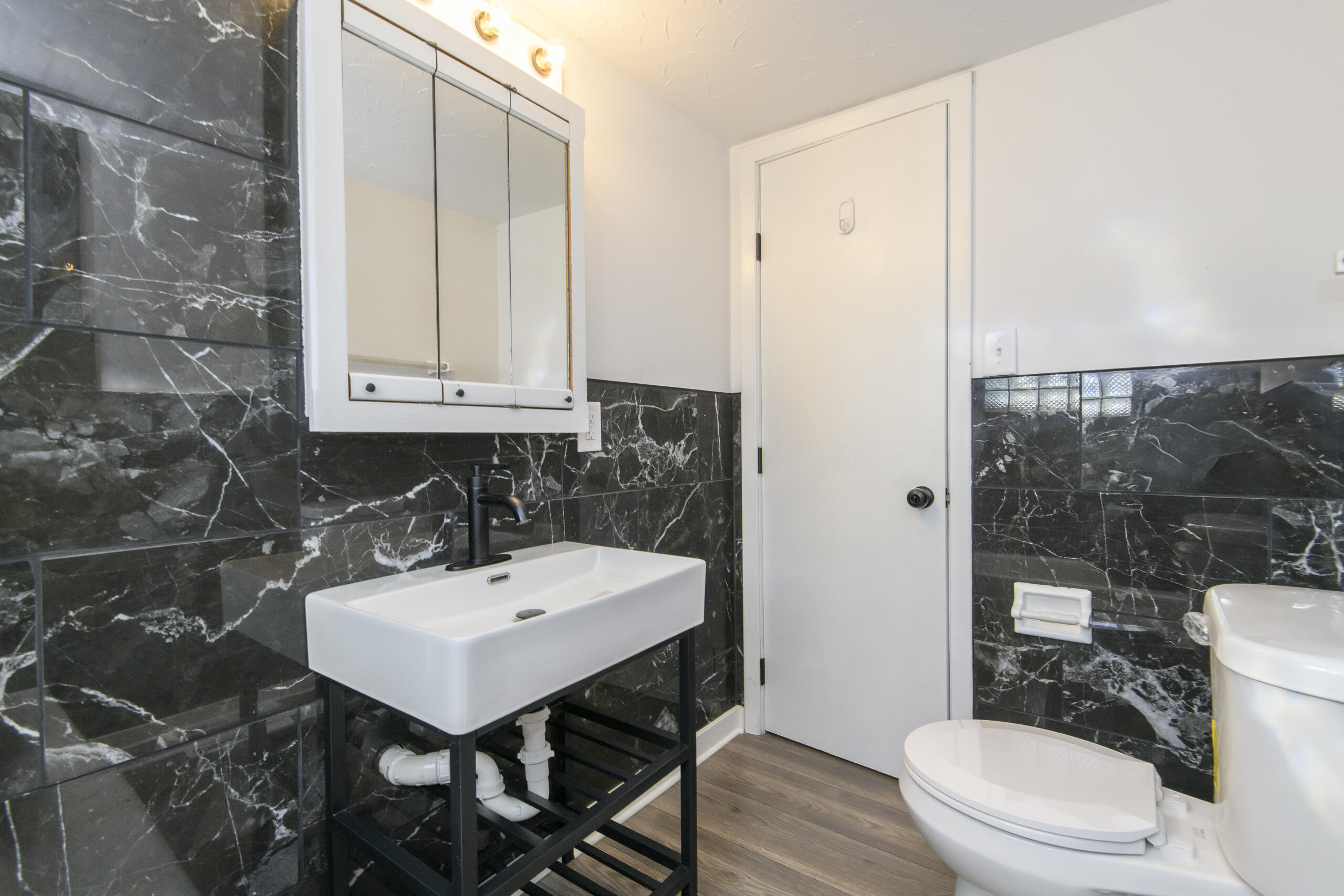 5228 North 64th Street Milwaukee, WI 53218 - Photo 18 of 36 Bathroom