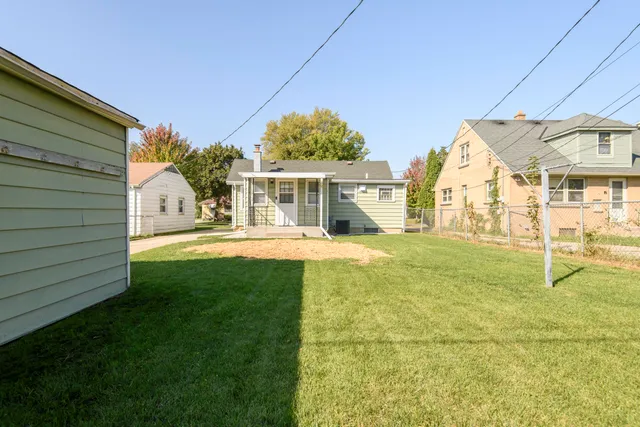 $189,000 | 5228 North 64th Street, Milwaukee, WI 53218
