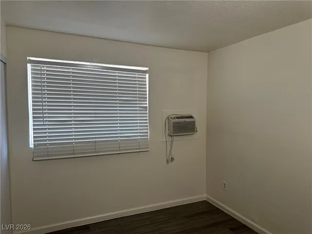 $950 | 231 North 14th Street, Unit D, Las Vegas, NV 89101