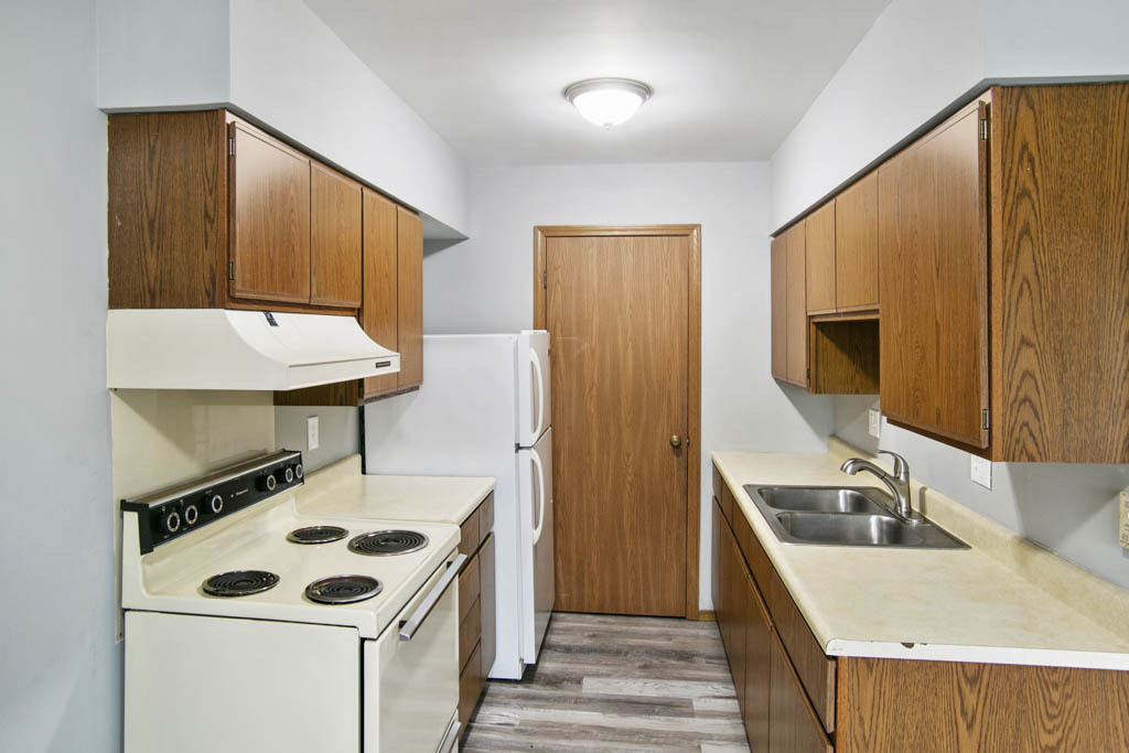 405 East Reed Street, Unit 9 Braidwood, IL 60408 - Photo 2 of 9