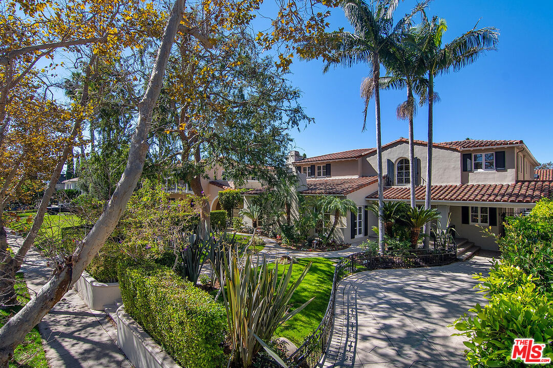 175 North McCadden Pl  