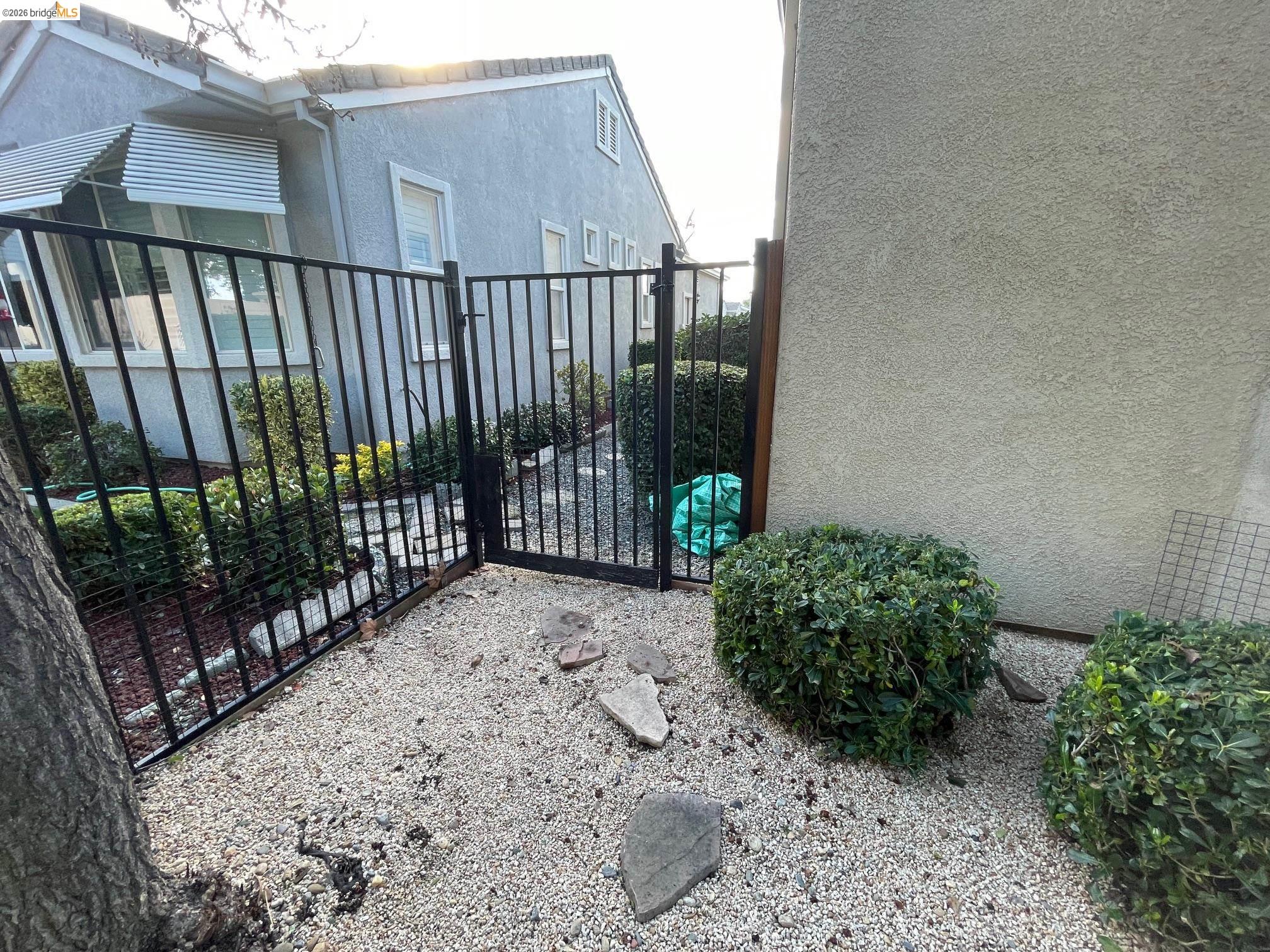 92 Liberty Lane Brentwood, CA 94513 - Photo 16 of 19 Gate with a balcony