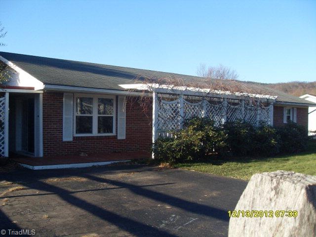 31 Center Street Sparta, NC 28675 - Photo 1 of 1 Main View