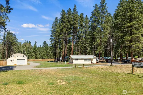 a view of a lake with houses