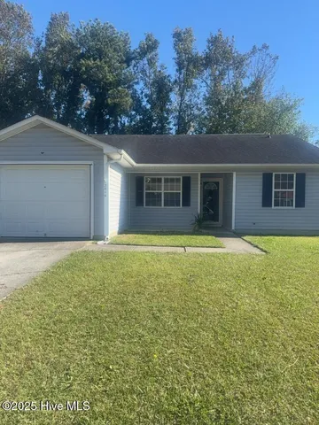 $1,425 | 3016 East Windgate Court, Jacksonville, NC 28546