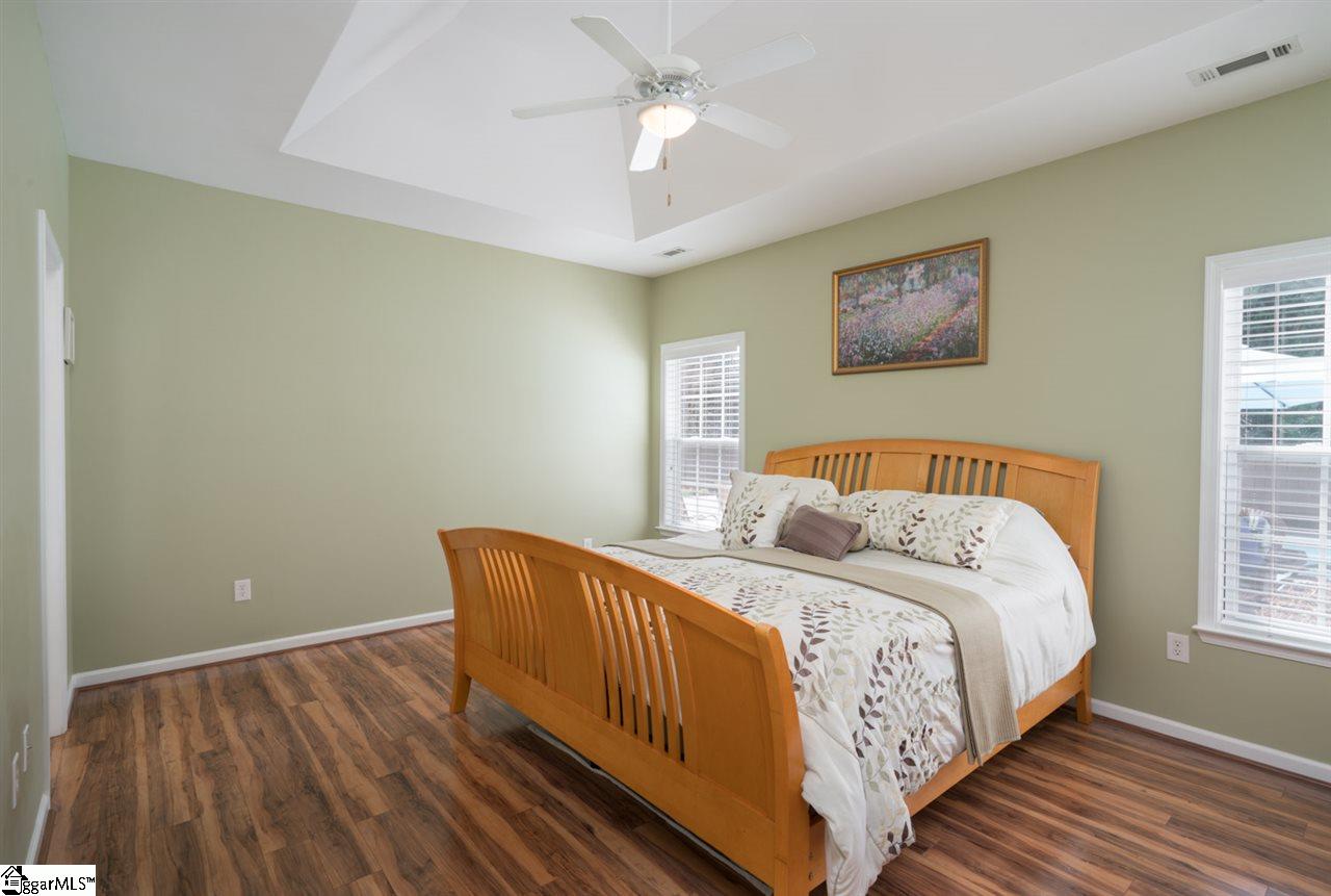 221 Elstar Loop Road Simpsonville, SC 29681 - Photo 14 of 36
