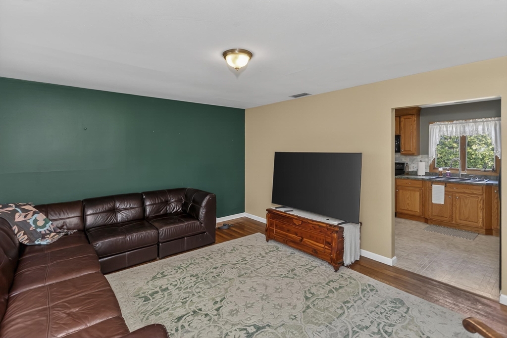 128 Williams Street Ludlow, MA 01056 - Photo 13 of 28