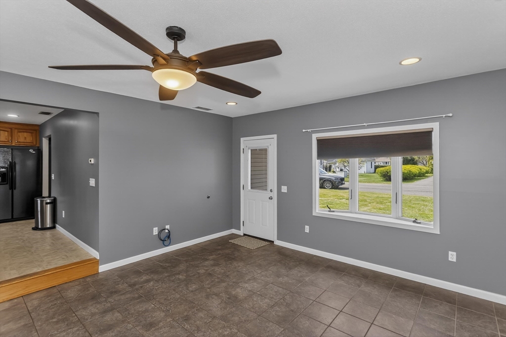 128 Williams Street Ludlow, MA 01056 - Photo 3 of 28
