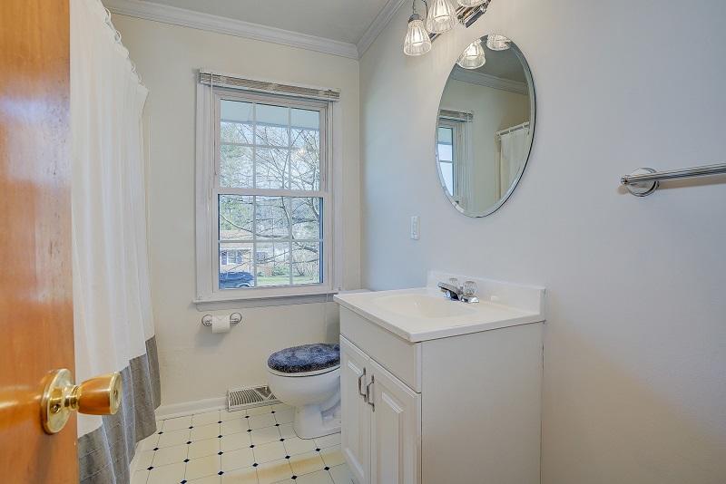 3911 Meadowlark Road Roanoke, VA 24018 - Photo 17 of 23 26