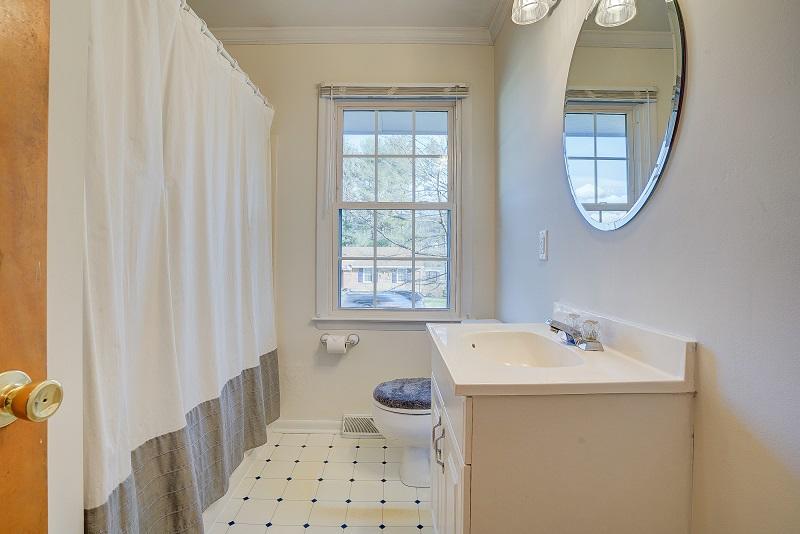 3911 Meadowlark Road Roanoke, VA 24018 - Photo 18 of 23 36