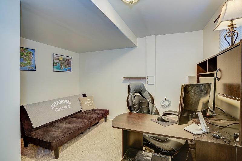 3911 Meadowlark Road Roanoke, VA 24018 - Photo 23 of 23 57