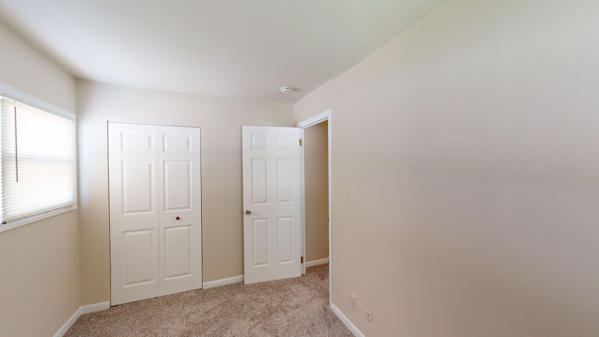 505 South Oltendorf Road Streamwood, IL 60107 - Photo 13 of 19