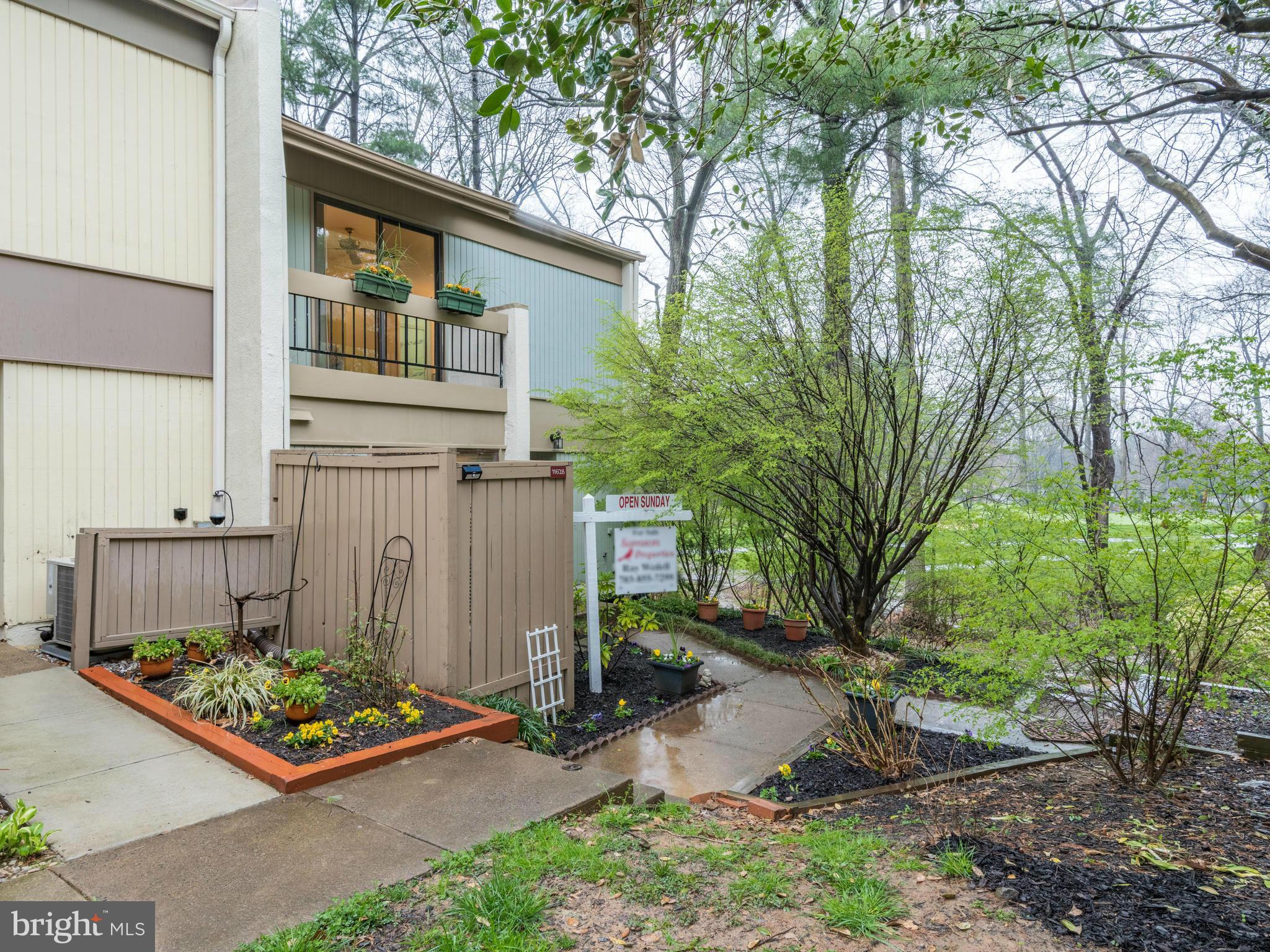 11628 Newbridge Court Reston, VA 20191 - Photo 1 of 30 Exterior (Front)