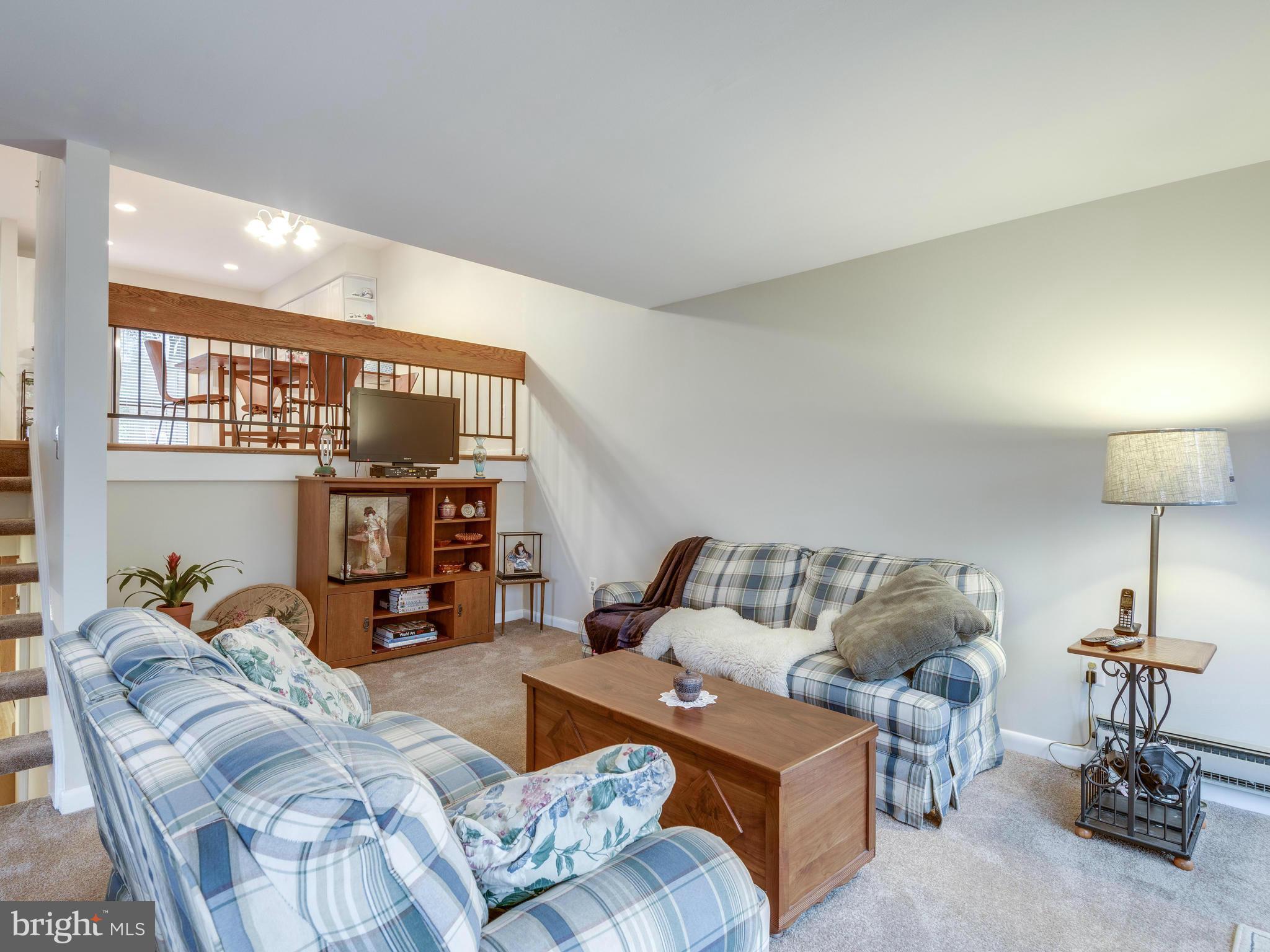 11628 Newbridge Court Reston, VA 20191 - Photo 15 of 30 Family Room