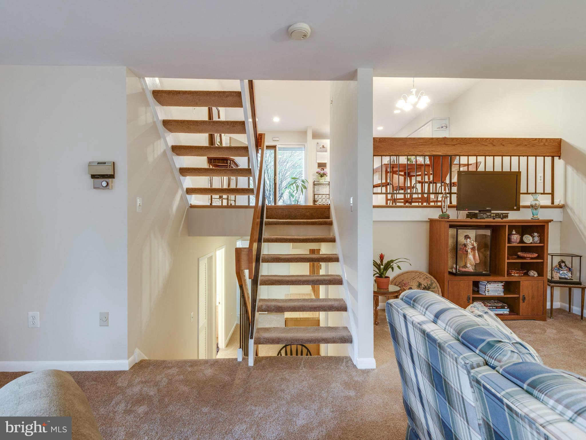 11628 Newbridge Court Reston, VA 20191 - Photo 17 of 30 Family Room