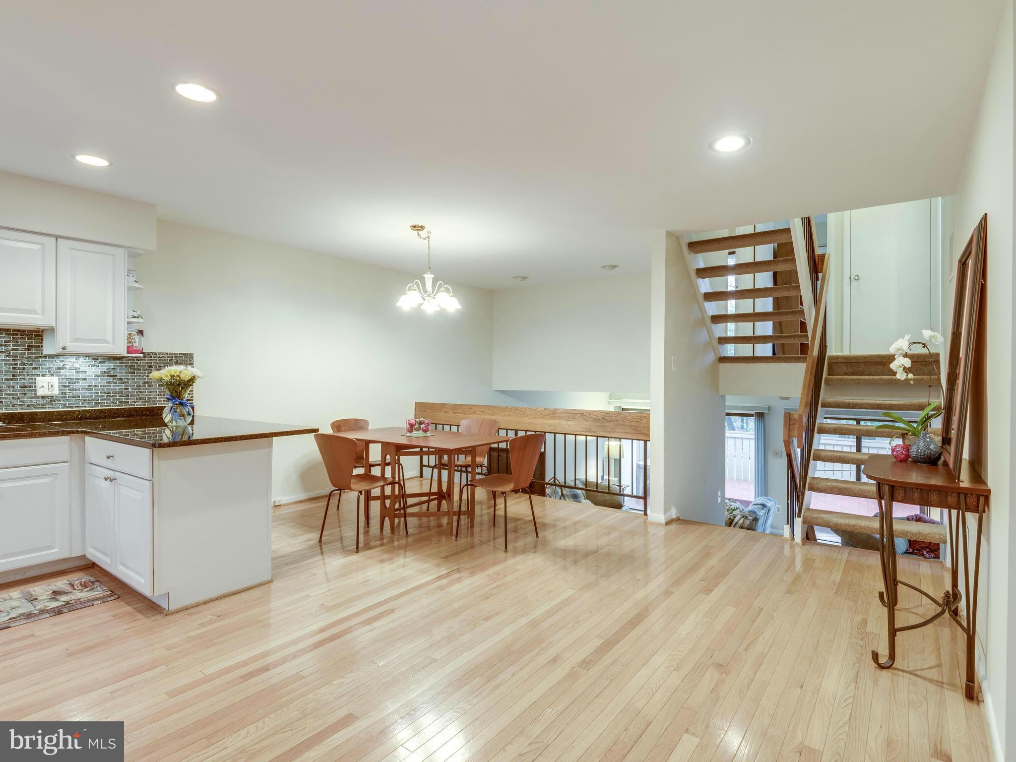 11628 Newbridge Court Reston, VA 20191 - Photo 8 of 30 Dining Room