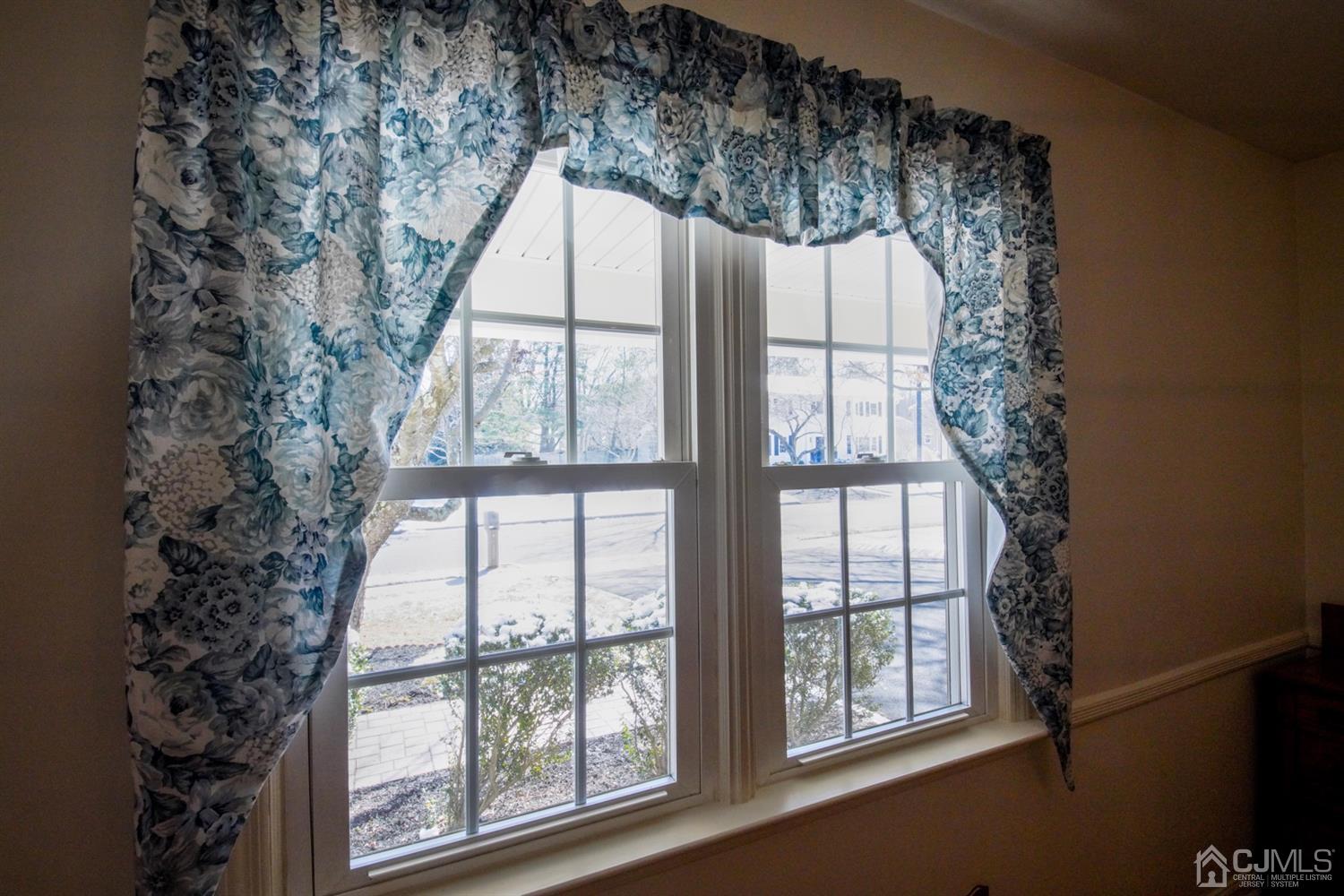 7 Markus Drive Kendall Park, NJ 08824 - Photo 32 of 47