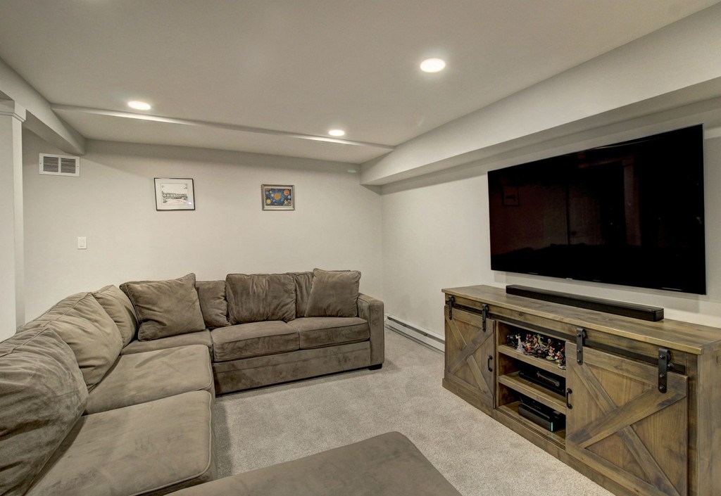 7 Hazel Road Hopkinton, MA 01748 - Photo 21 of 30 Gallery Image 21