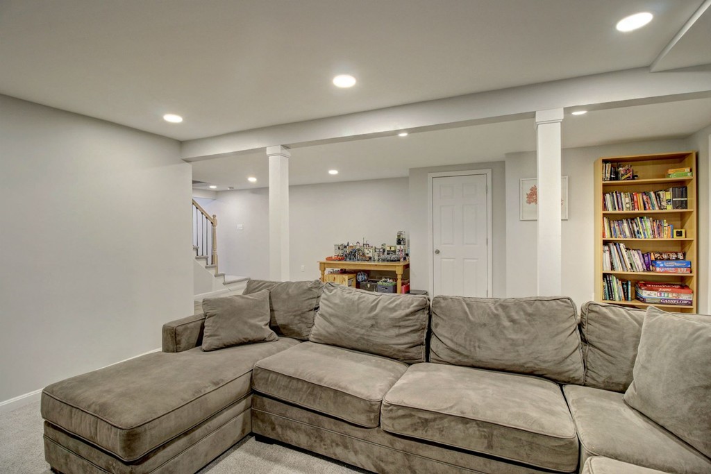 7 Hazel Road Hopkinton, MA 01748 - Photo 22 of 30 Gallery Image 22