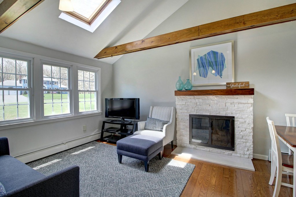 7 Hazel Road Hopkinton, MA 01748 - Photo 8 of 30 Gallery Image 8