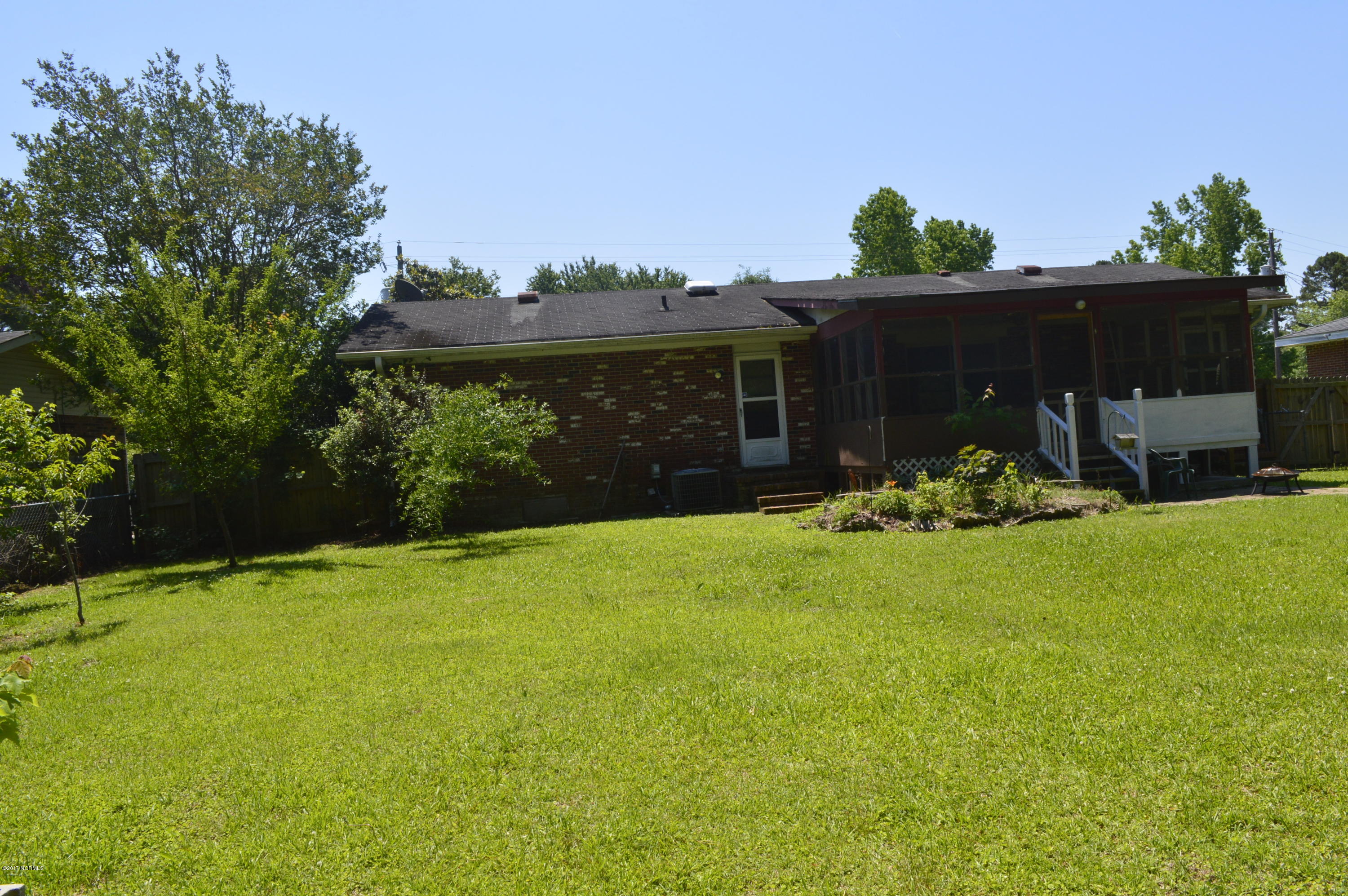 317 Cardinal Road Jacksonville, NC 28546 - Photo 31 of 35 _DSC0233