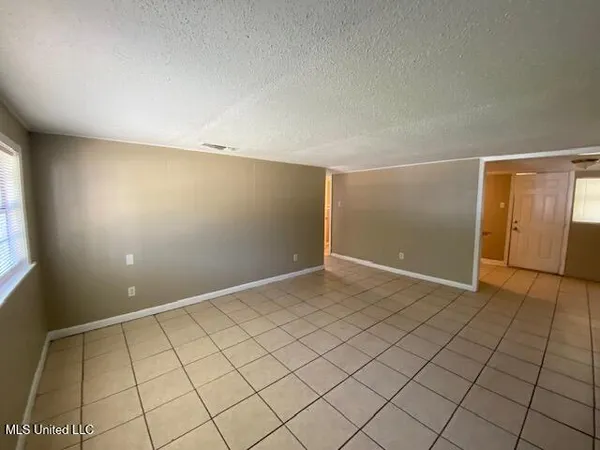 $825 | 3407 53rd Avenue, Unit 1, Gulfport, MS 39501