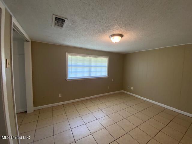 3407 53rd Avenue, Unit 1 Gulfport, MS 39501 - Photo 8 of 9 IMG_9178