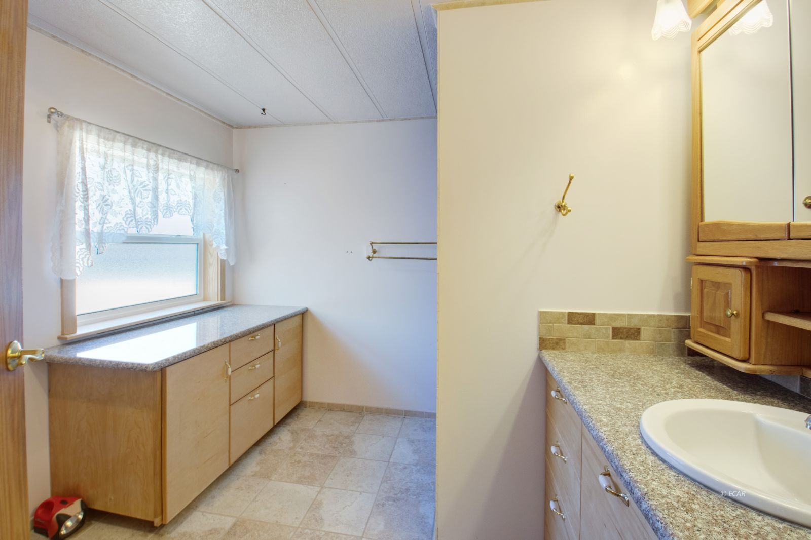 635 Spring Valley Parkway Spring Creek, NV 89815 - Photo 20 of 31