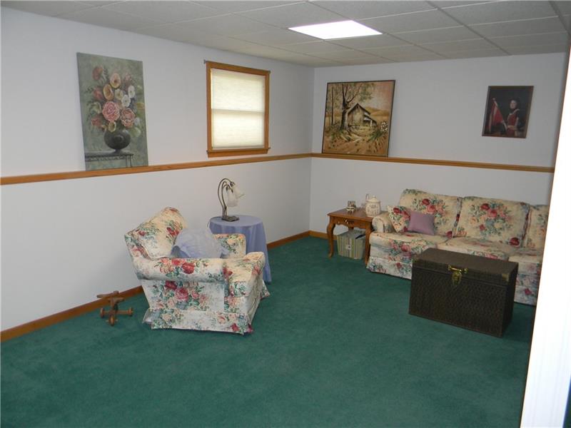 3183 Mercer Road New Castle, PA 16105 - Photo 13 of 25 Gallery Image 13