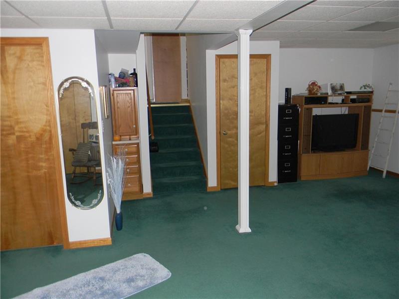 3183 Mercer Road New Castle, PA 16105 - Photo 17 of 25 Gallery Image 17