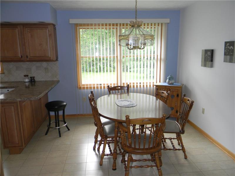 3183 Mercer Road New Castle, PA 16105 - Photo 9 of 25 DINING ROOM