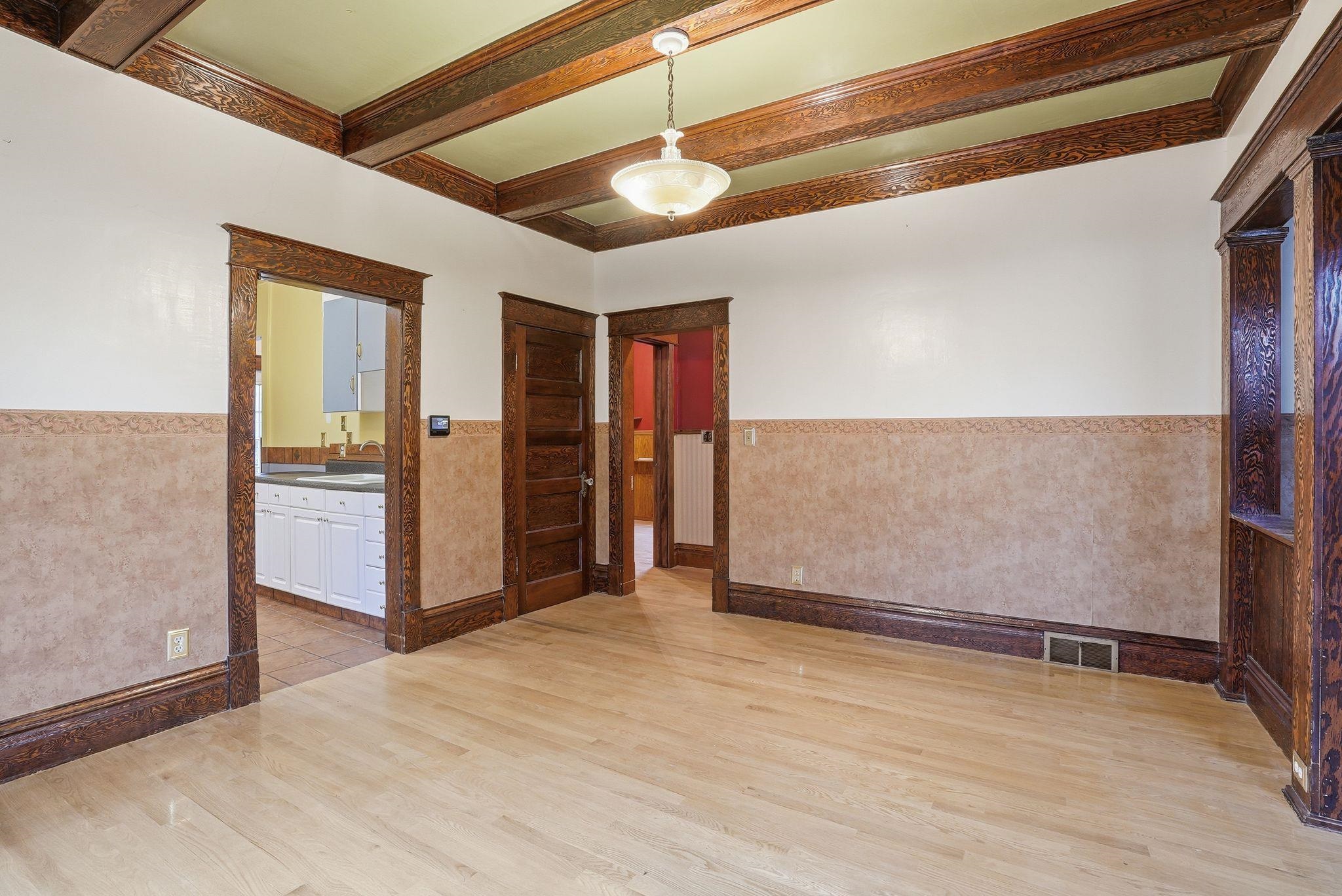 4917 North Post Street Spokane, WA 99205 - Photo 11 of 27