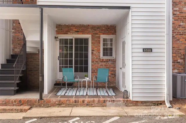 $1,295 | 918 McAlway Road, Unit B, Charlotte, NC 28211