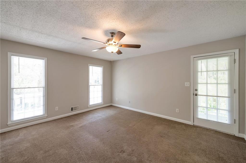252 Amber Way Dallas, GA 30157 - Photo 15 of 40 Gallery Image 15