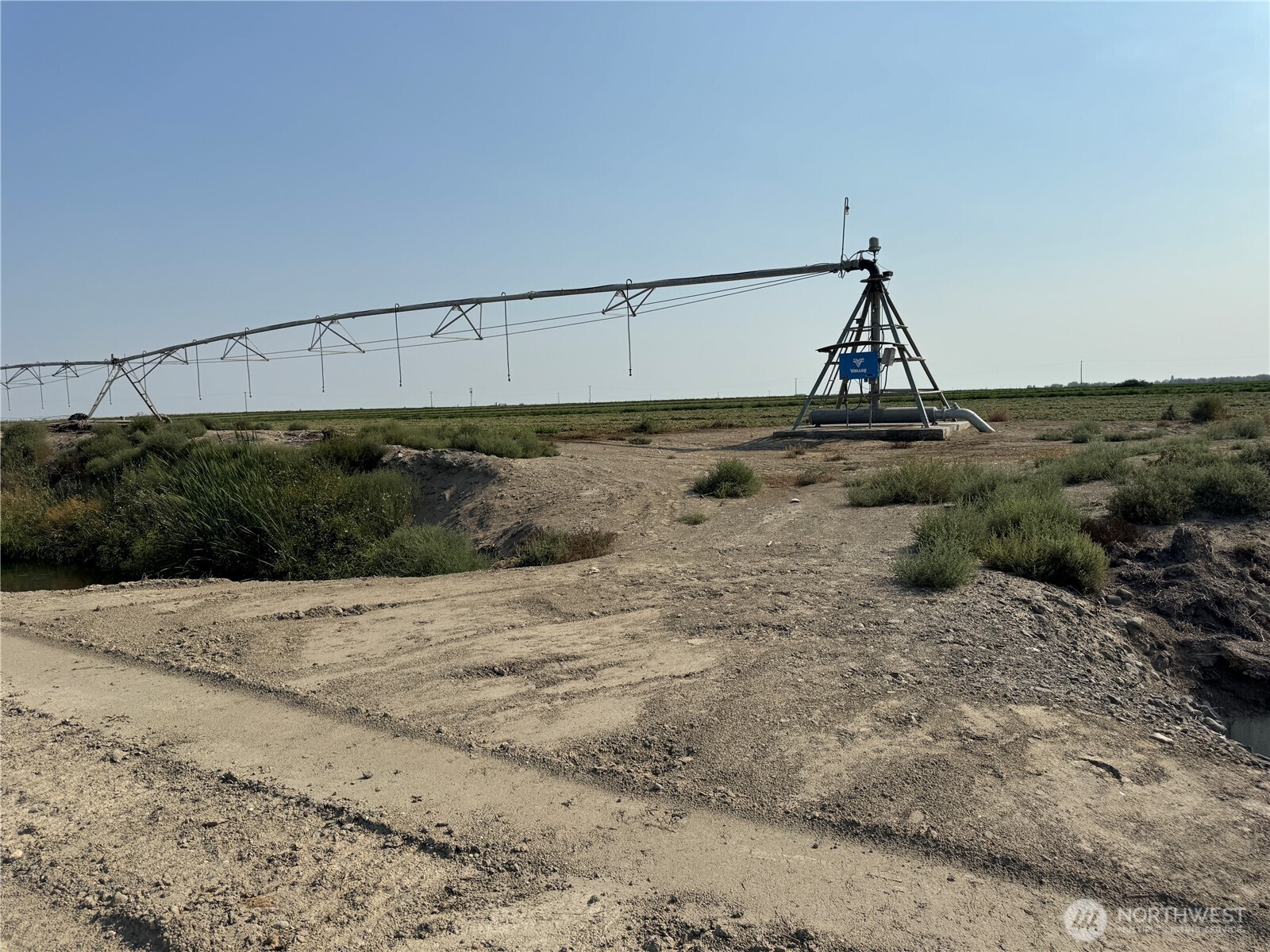 9002 Omer Road Mesa, WA 99343 - Photo 23 of 40 a view of a dry yard